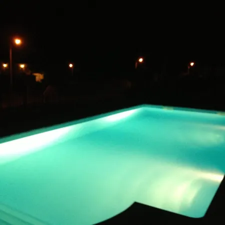 4 Bedrooms With Private Pool Enclosed Garden And Wifi At Βίλα *